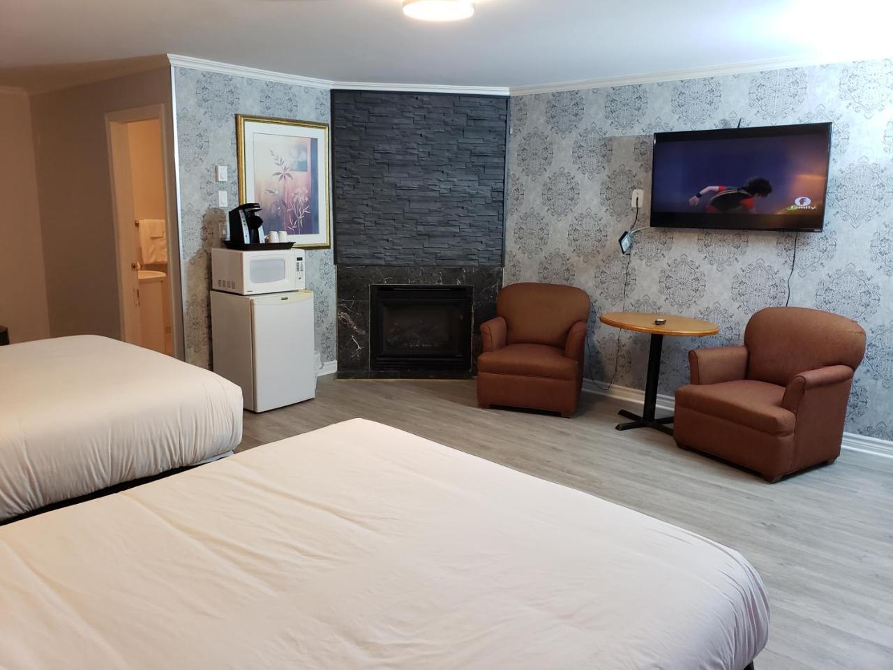 Regency Inn & Suites Κορνουάλη Εξωτερικό φωτογραφία